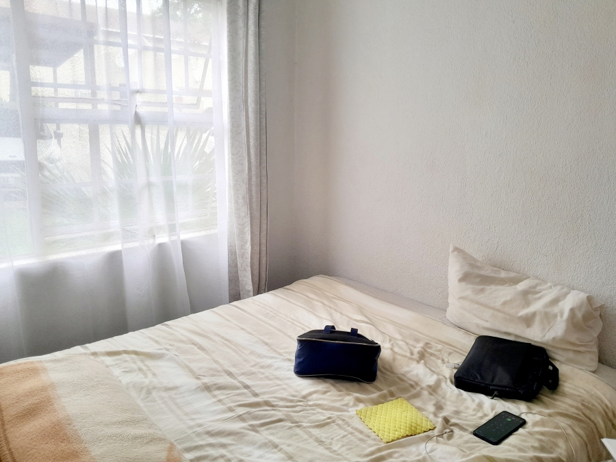 2 Bedroom Property for Sale in Vorna Valley Gauteng