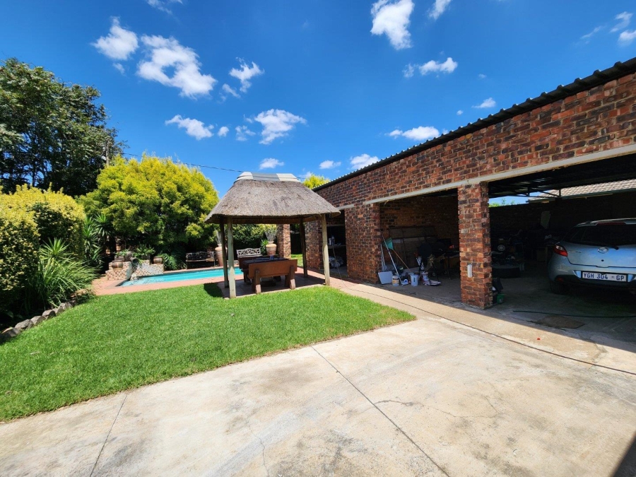 3 Bedroom Property for Sale in Three Rivers Gauteng