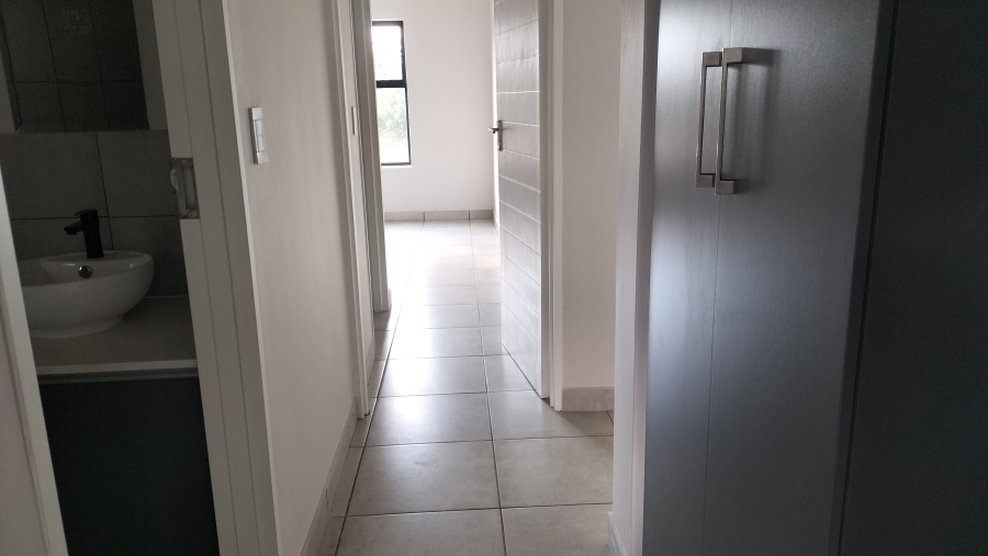 2 Bedroom Property for Sale in Raslouw Gauteng