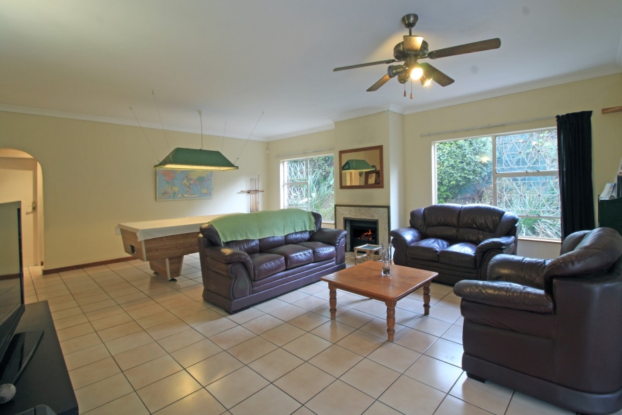 4 Bedroom Property for Sale in Petervale Gauteng