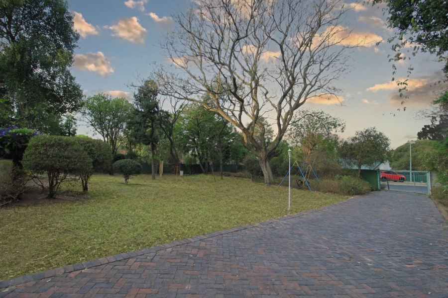 4 Bedroom Property for Sale in Petervale Gauteng