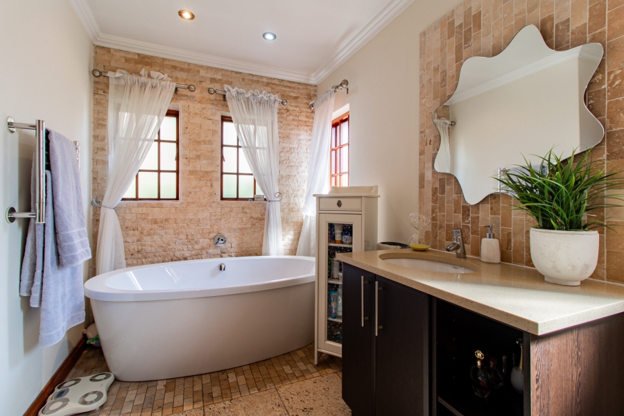 4 Bedroom Property for Sale in Bedfordview Gauteng