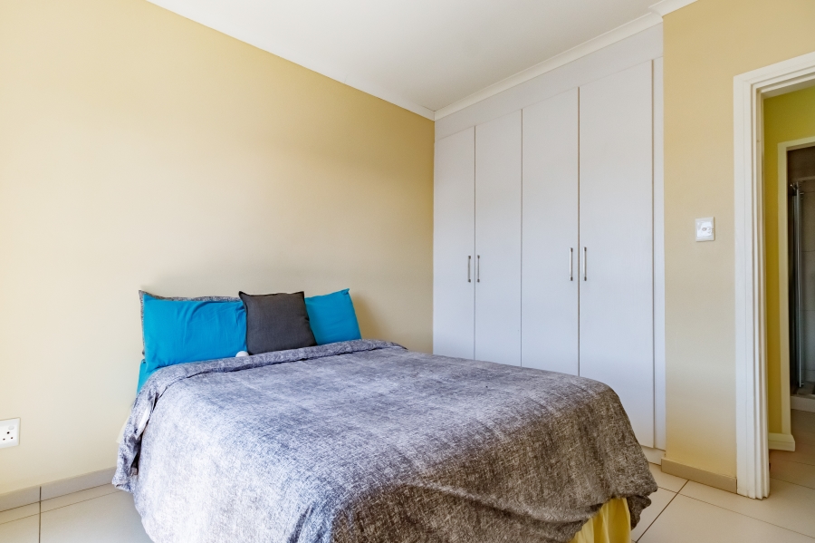 1 Bedroom Property for Sale in Erand Gardens Gauteng