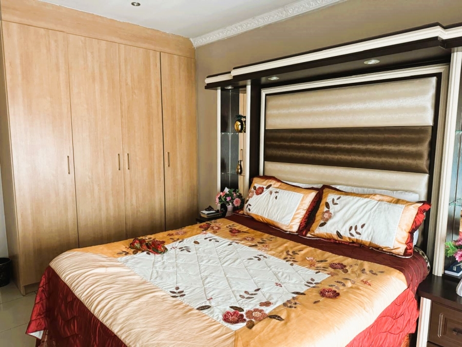 4 Bedroom Property for Sale in Vanderbijlpark SE 8 Gauteng