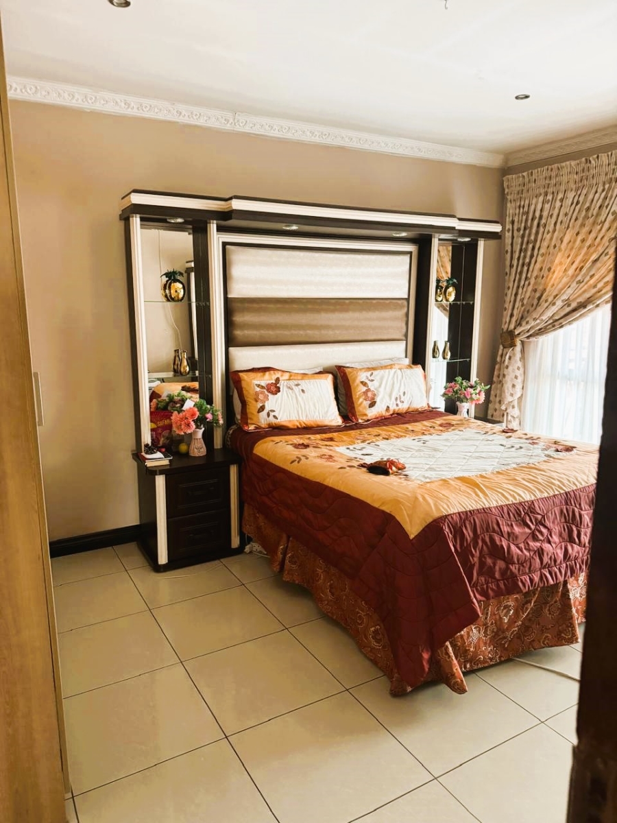 4 Bedroom Property for Sale in Vanderbijlpark SE 8 Gauteng