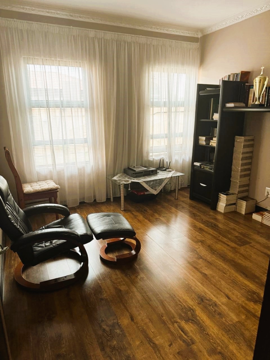 4 Bedroom Property for Sale in Vanderbijlpark SE 8 Gauteng