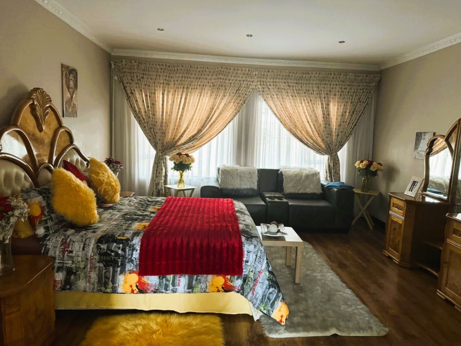 4 Bedroom Property for Sale in Vanderbijlpark SE 8 Gauteng