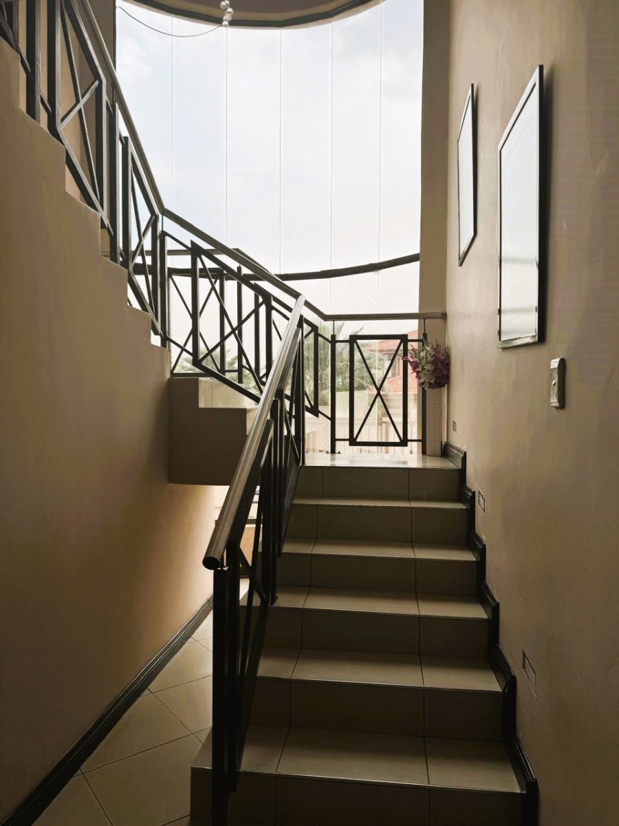 4 Bedroom Property for Sale in Vanderbijlpark SE 8 Gauteng