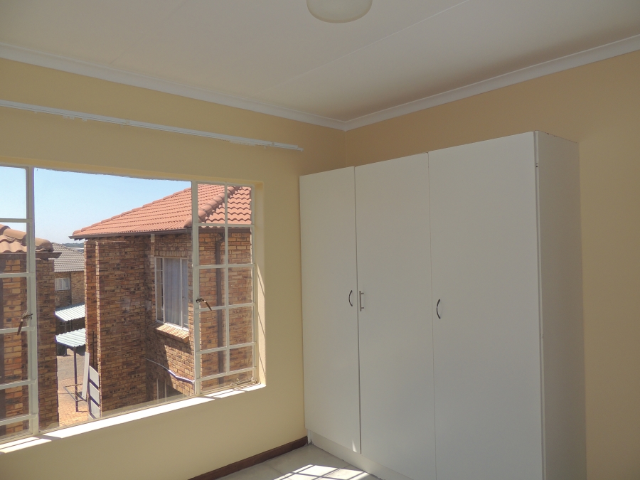 2 Bedroom Property for Sale in Elandspark Gauteng