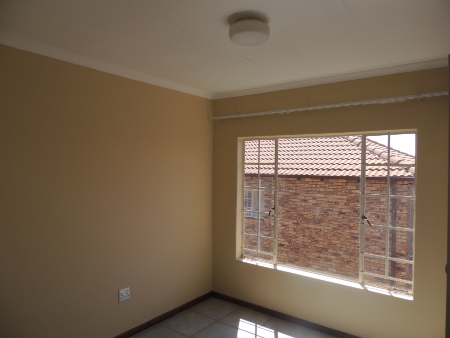 2 Bedroom Property for Sale in Elandspark Gauteng