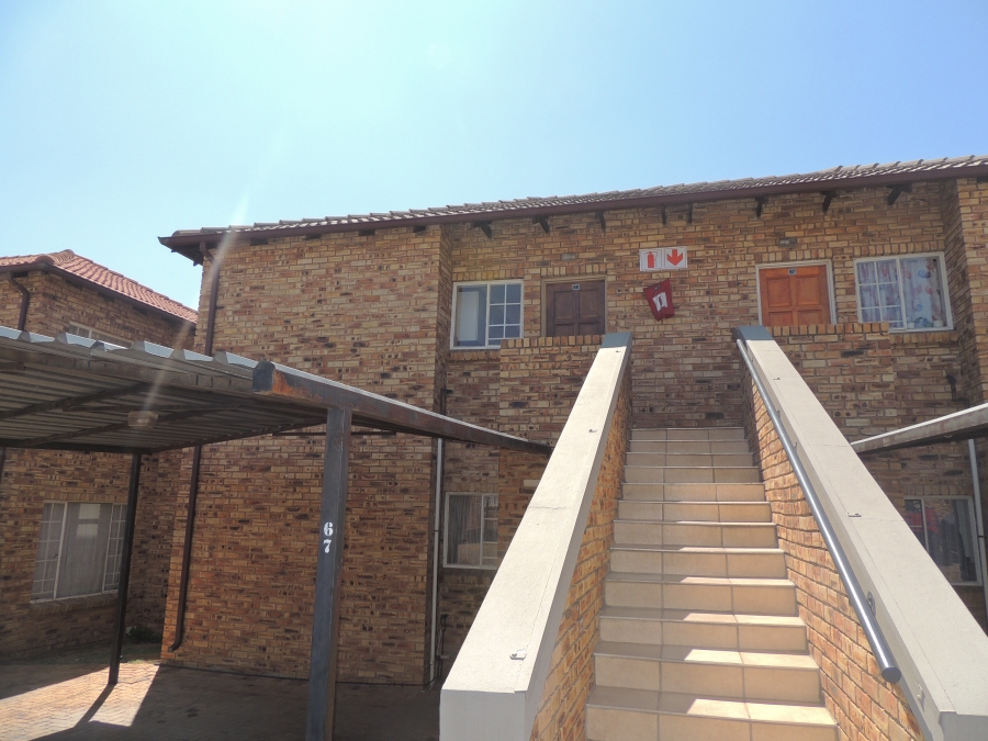 2 Bedroom Property for Sale in Elandspark Gauteng