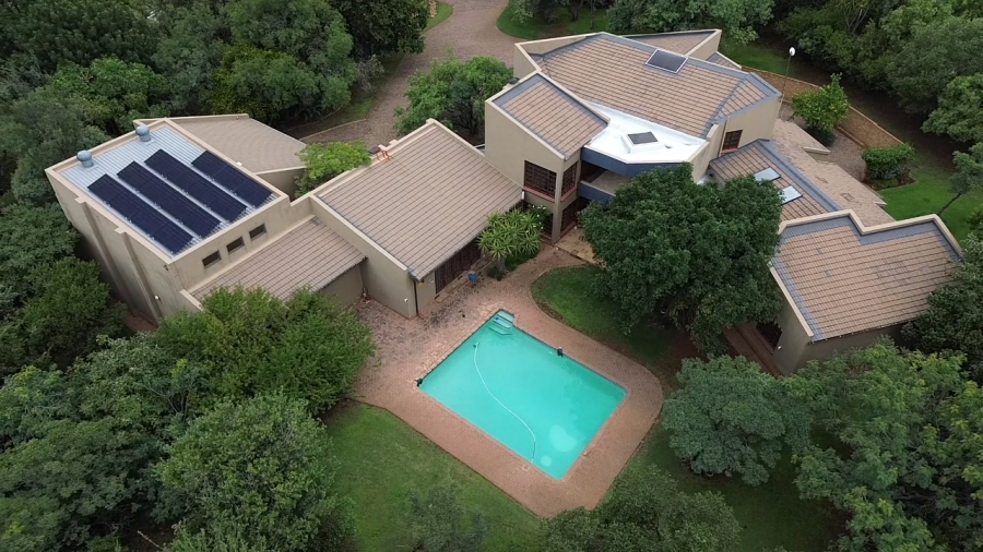 5 Bedroom Property for Sale in Pebble Rock Golf Village Gauteng