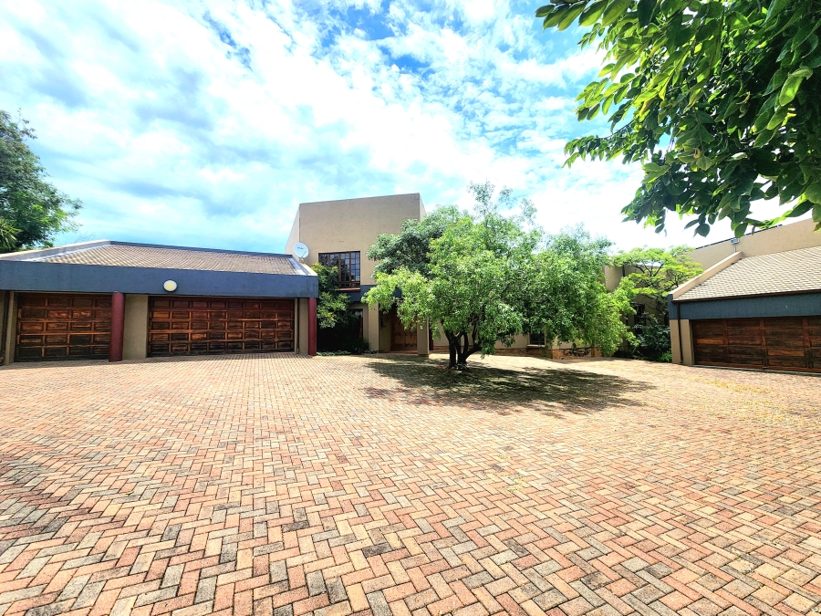 5 Bedroom Property for Sale in Pebble Rock Golf Village Gauteng