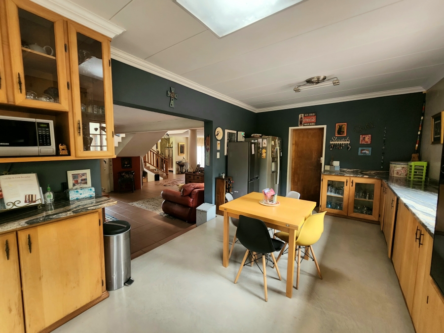 5 Bedroom Property for Sale in Pebble Rock Golf Village Gauteng