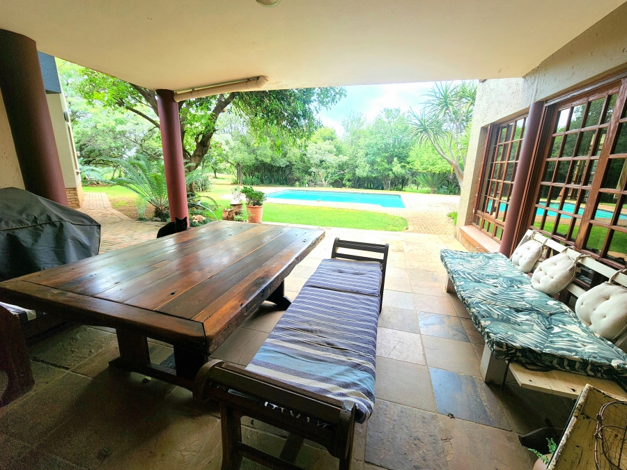 5 Bedroom Property for Sale in Pebble Rock Golf Village Gauteng