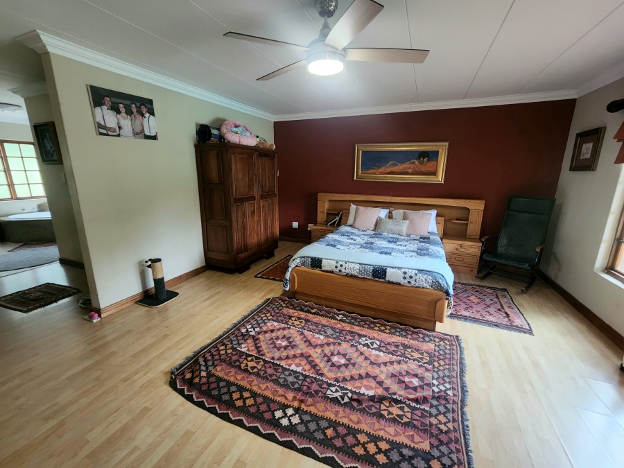 5 Bedroom Property for Sale in Pebble Rock Golf Village Gauteng