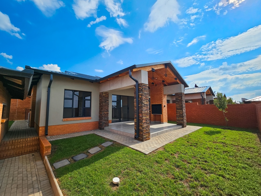 3 Bedroom Property for Sale in Six Fountains Residential Estate Gauteng