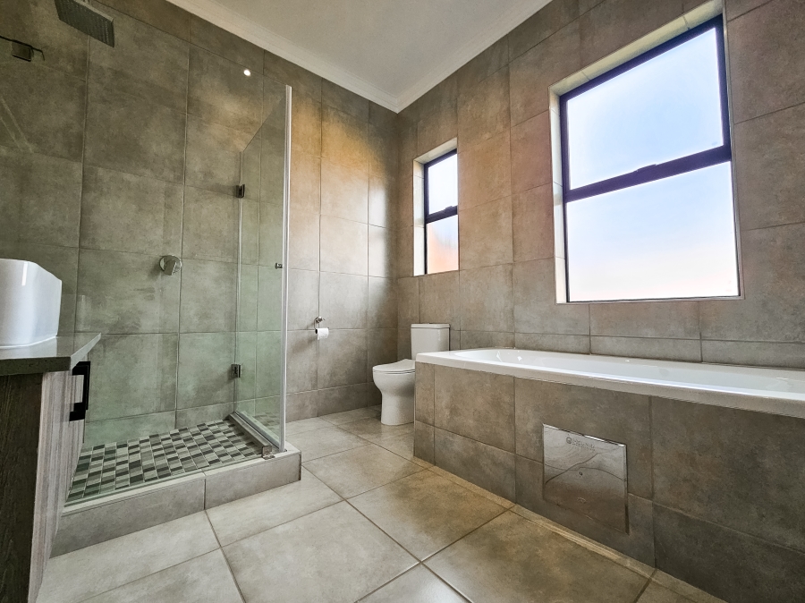 3 Bedroom Property for Sale in Six Fountains Residential Estate Gauteng