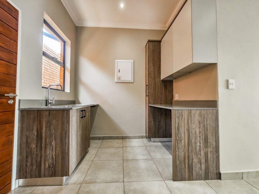 3 Bedroom Property for Sale in Six Fountains Residential Estate Gauteng