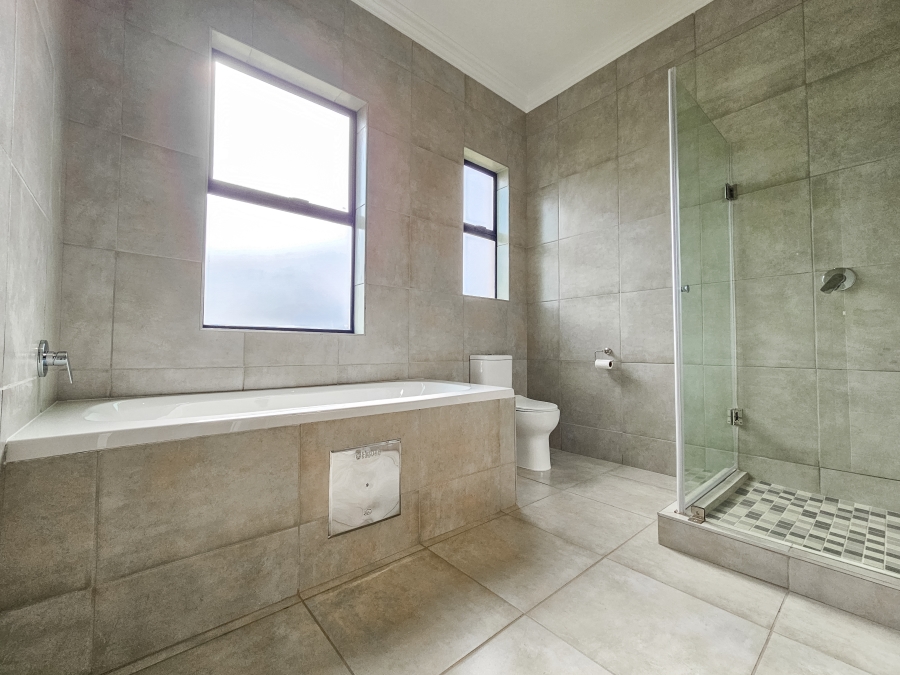 3 Bedroom Property for Sale in Six Fountains Residential Estate Gauteng