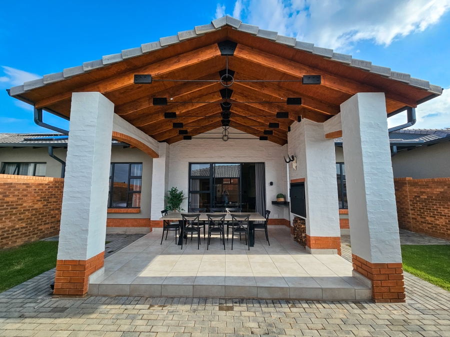 3 Bedroom Property for Sale in Six Fountains Residential Estate Gauteng