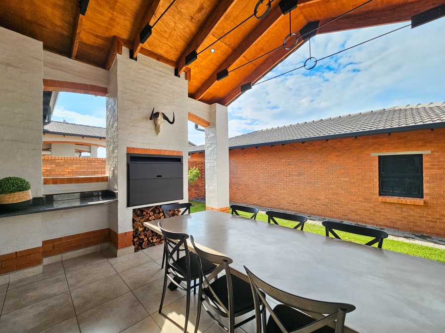 3 Bedroom Property for Sale in Six Fountains Residential Estate Gauteng