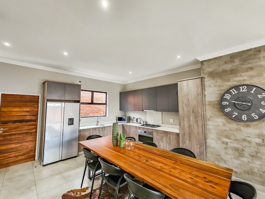 3 Bedroom Property for Sale in Six Fountains Residential Estate Gauteng