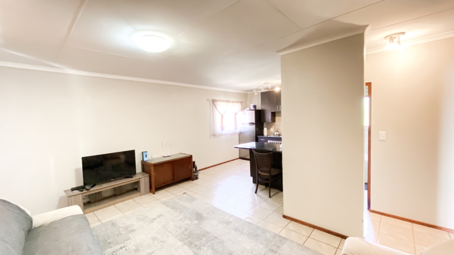 2 Bedroom Property for Sale in Noordwyk Gauteng