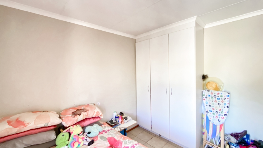 2 Bedroom Property for Sale in Noordwyk Gauteng
