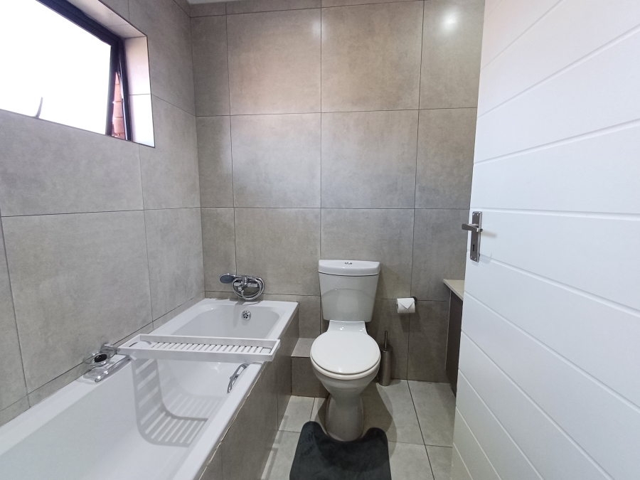 2 Bedroom Property for Sale in Theresa Park Gauteng