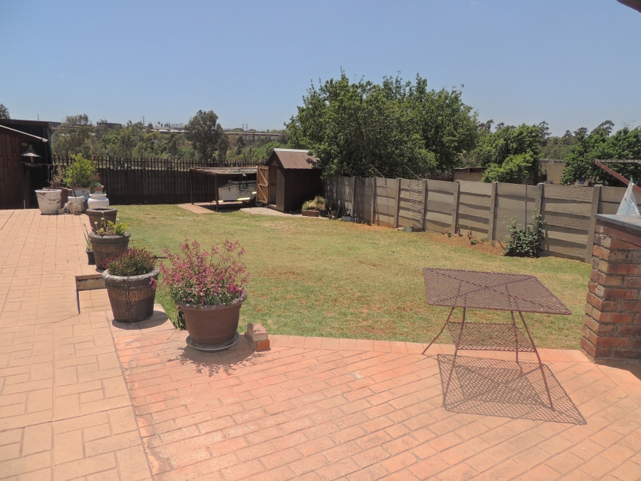 3 Bedroom Property for Sale in Elandspark Gauteng