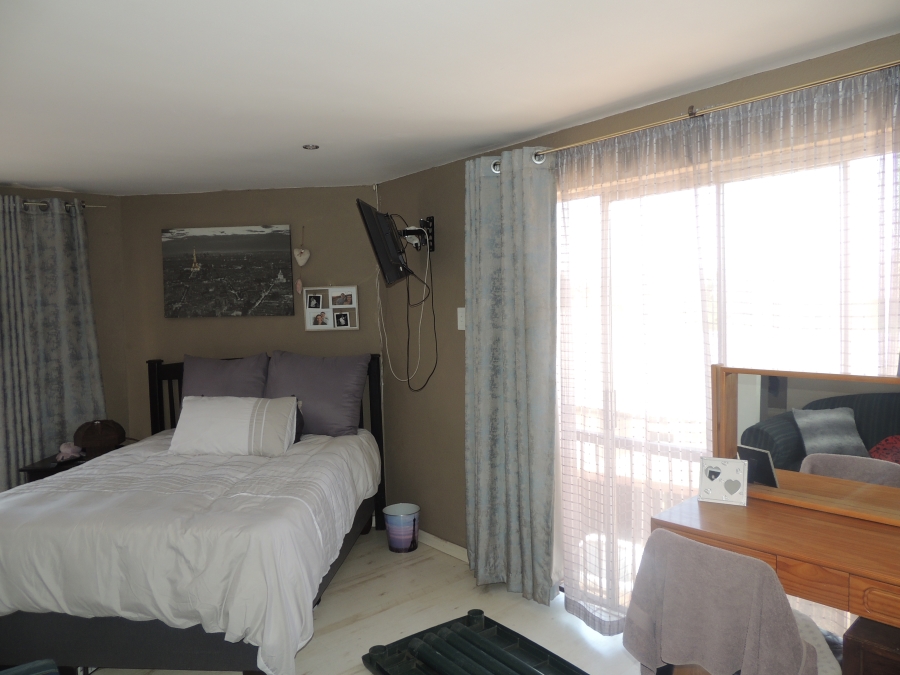 3 Bedroom Property for Sale in Elandspark Gauteng