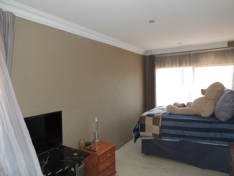 3 Bedroom Property for Sale in Elandspark Gauteng