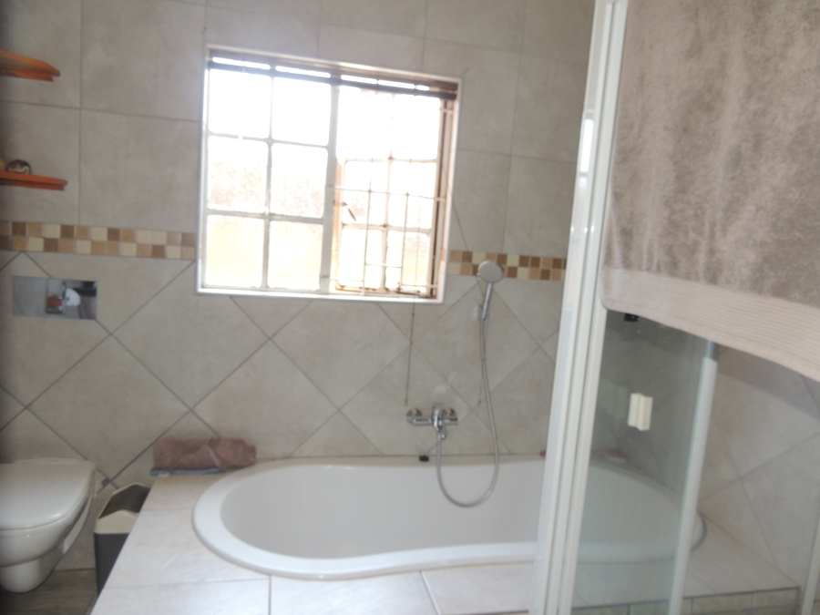 3 Bedroom Property for Sale in Elandspark Gauteng
