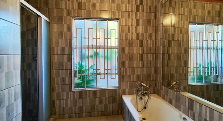 3 Bedroom Property for Sale in Sunward Park Gauteng