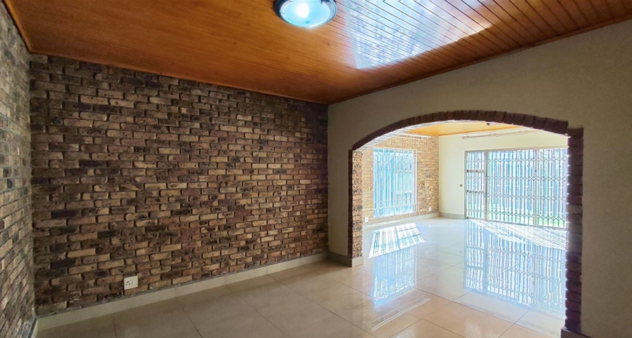 3 Bedroom Property for Sale in Sunward Park Gauteng
