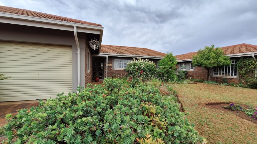 2 Bedroom Property for Sale in Three Rivers East Gauteng