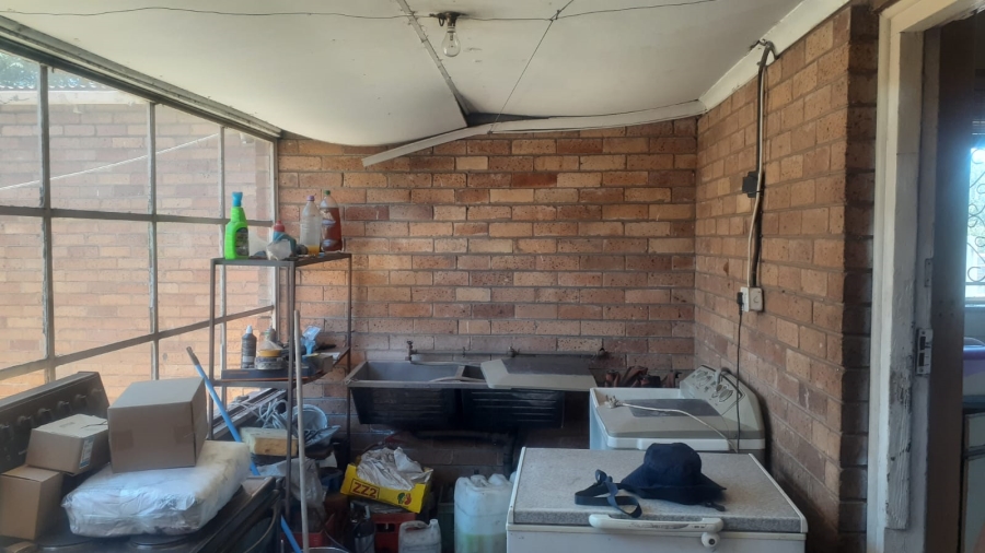 4 Bedroom Property for Sale in Vanderbijlpark Cw 6 Gauteng