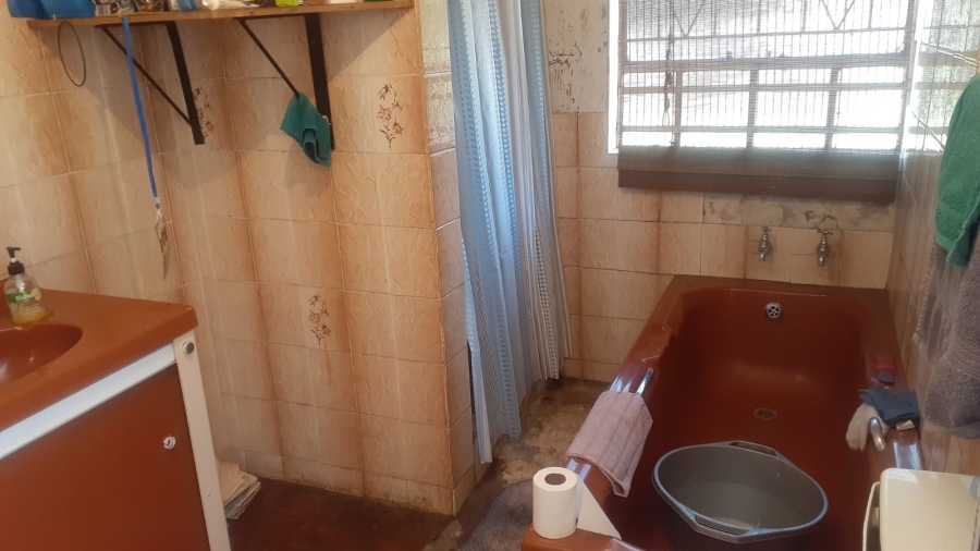 4 Bedroom Property for Sale in Vanderbijlpark Cw 6 Gauteng