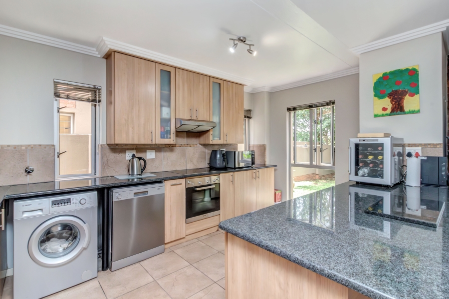 2 Bedroom Property for Sale in Beverley Gauteng