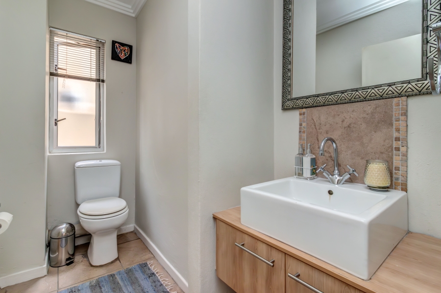 2 Bedroom Property for Sale in Beverley Gauteng