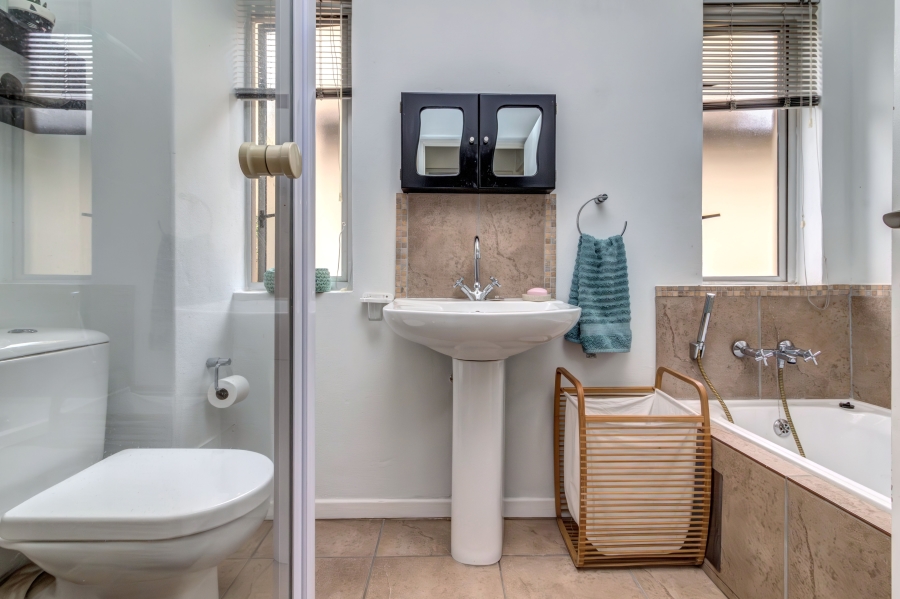 2 Bedroom Property for Sale in Beverley Gauteng