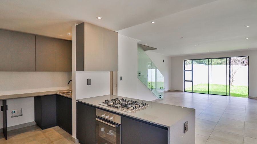 3 Bedroom Property for Sale in Dunkeld Gauteng