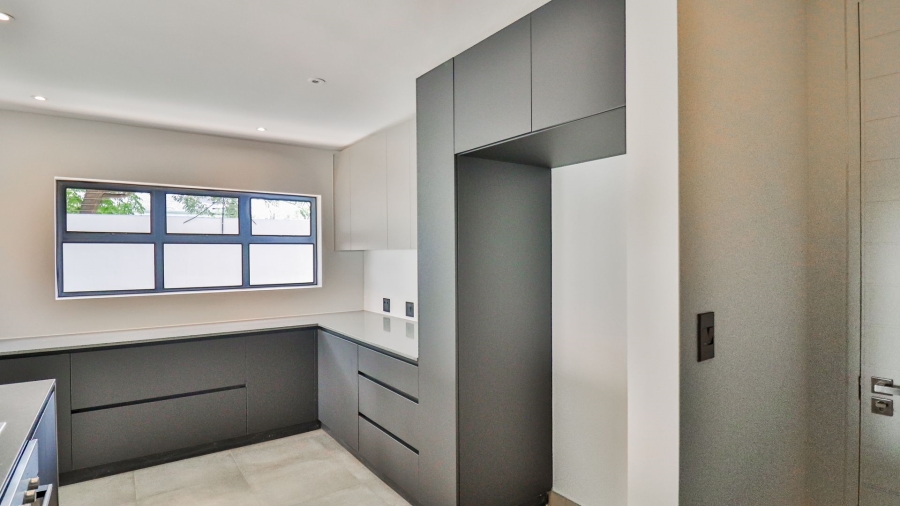 3 Bedroom Property for Sale in Dunkeld Gauteng