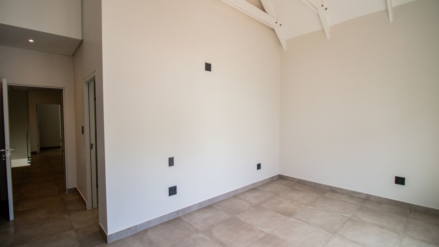 3 Bedroom Property for Sale in Dunkeld Gauteng