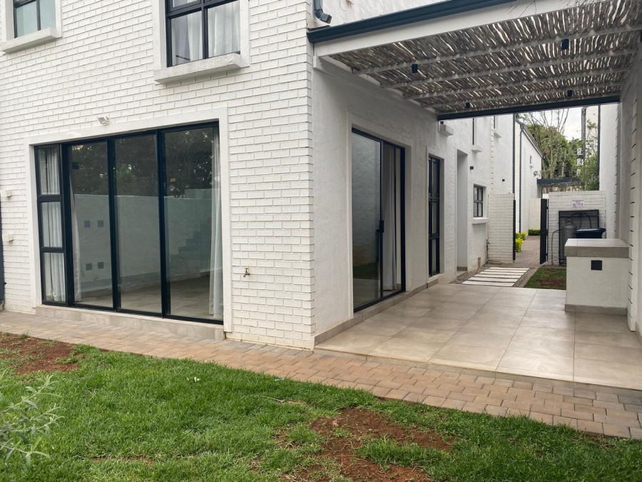 3 Bedroom Property for Sale in Dunkeld Gauteng