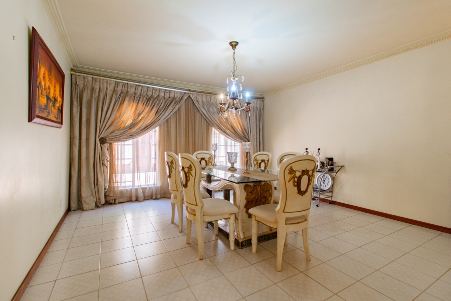 5 Bedroom Property for Sale in Bedfordview Gauteng