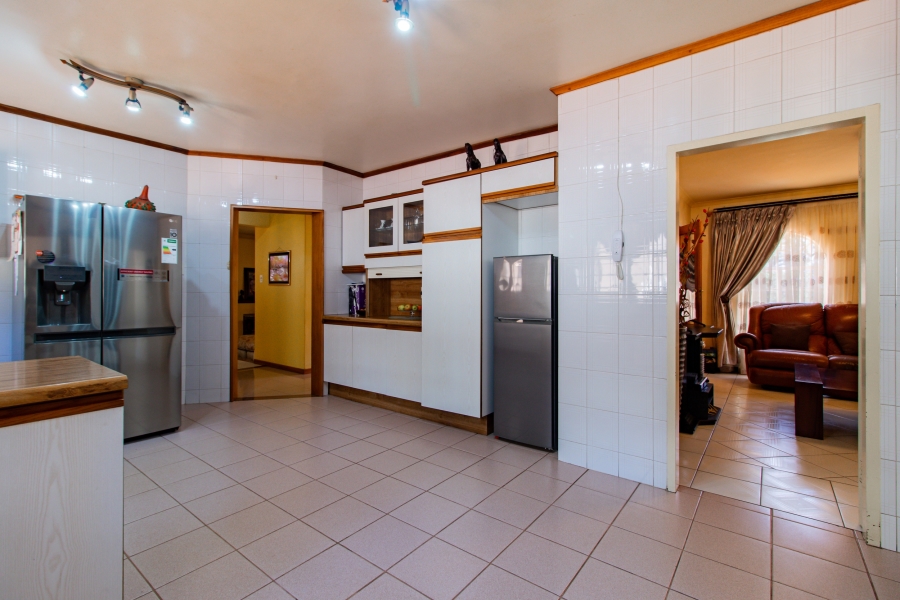 5 Bedroom Property for Sale in Bedfordview Gauteng