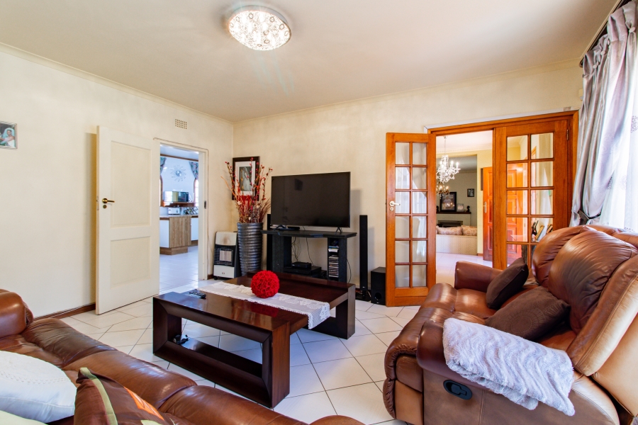 5 Bedroom Property for Sale in Bedfordview Gauteng