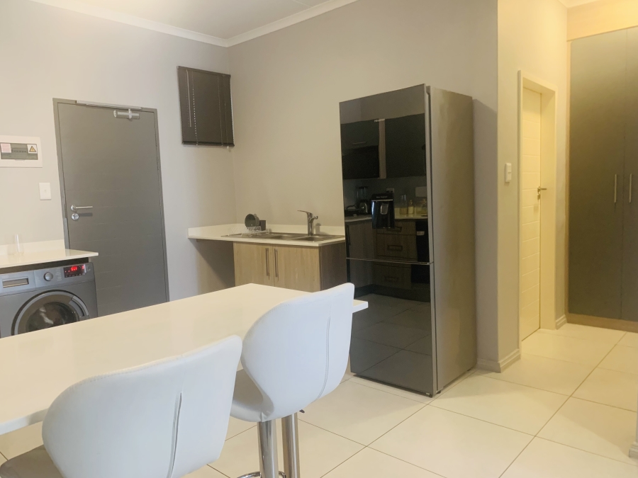 2 Bedroom Property for Sale in Erand Gardens Gauteng